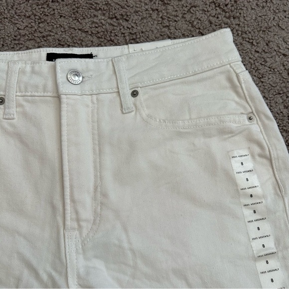 Free Assembly Shorts Womens Size 8 High Waist Rolled Up Hem - Picture 4 of 9